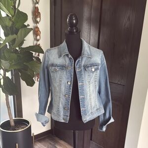 d. jeans Blue Jean Jacket Classic Light Wash